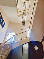 Four Leaf Hotel Akosha