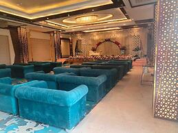 Four Leaf Hotel Akosha