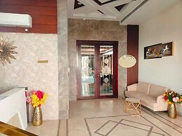 Four Leaf Hotel Akosha