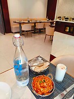 Four Leaf Hotel Akosha