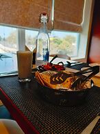 Four Leaf Hotel Akosha