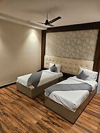 Four Leaf Hotel Akosha