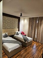 Four Leaf Hotel Akosha