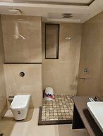 Four Leaf Hotel Akosha