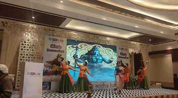 Four Leaf Hotel Akosha