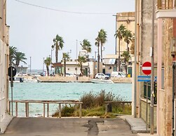 Relais Torre Chianca With Climate Parking Wi-fi Panoramic Rooftop