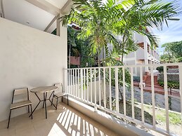 Tri's Miracle Kata Beach Side