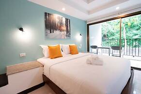 Tri's Miracle Kata Beach Side