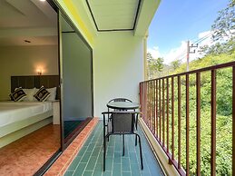 Tri's Miracle Kata Beach Side