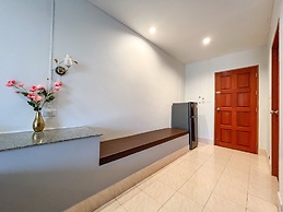 Tri's Miracle Kata Beach Side