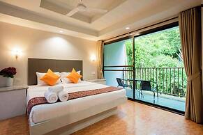 Tri's Miracle Kata Beach Side