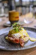 Madwaleni River Lodge - Babanango Game Reserve