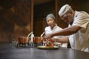 Madwaleni River Lodge - Babanango Game Reserve