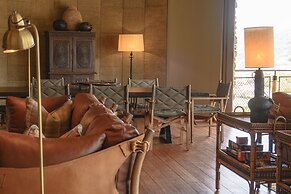 Madwaleni River Lodge - Babanango Game Reserve