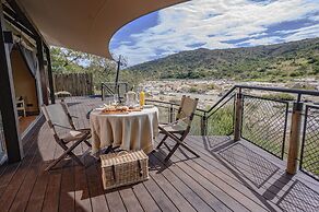 Madwaleni River Lodge - Babanango Game Reserve