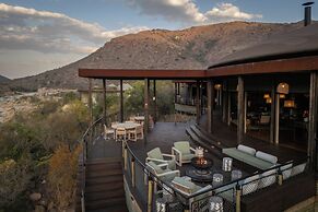 Madwaleni River Lodge - Babanango Game Reserve