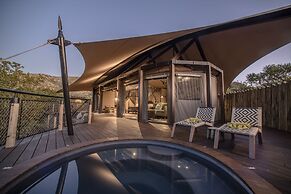 Madwaleni River Lodge - Babanango Game Reserve