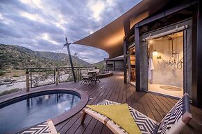 Madwaleni River Lodge - Babanango Game Reserve