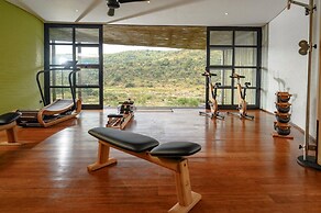 Madwaleni River Lodge - Babanango Game Reserve