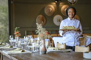 Madwaleni River Lodge - Babanango Game Reserve