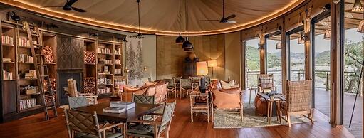 Madwaleni River Lodge - Babanango Game Reserve