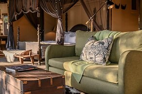 Madwaleni River Lodge - Babanango Game Reserve