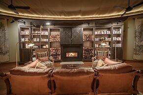 Madwaleni River Lodge - Babanango Game Reserve