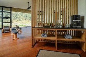 Madwaleni River Lodge - Babanango Game Reserve