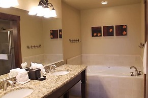 Grand Lodge at Peak 7 - 3 Bedroom Residence - Pool, Hot Tubs, Game Roo