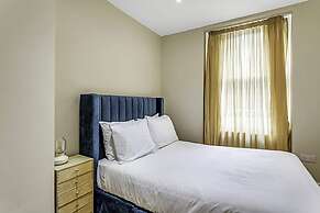 Beautiful Abode in Kensington Olympia