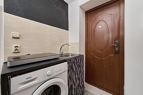 Studio z Antresolą by Renters