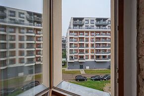 Studio z Antresolą by Renters