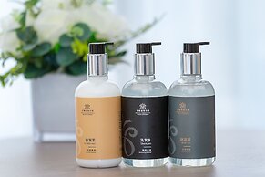 Poltton International Hotel