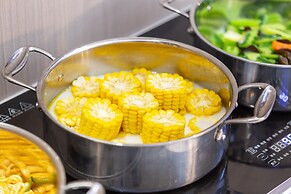 Poltton International Hotel