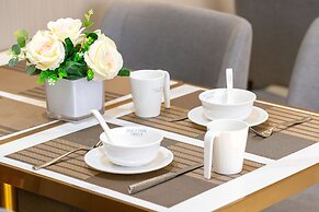 Poltton International Hotel