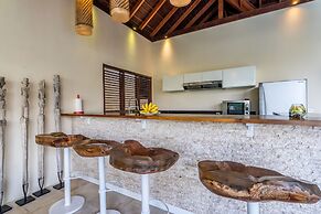 Pristine Villa Yuyu Balian
