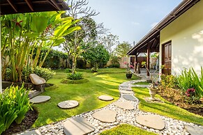 Pristine Villa Yuyu Balian