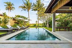 Pristine Villa Yuyu Balian