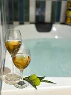 Dem Premium Hotel - Round Trip Airport Service - Istanbul Internationa