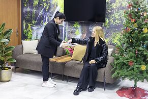 Dem Premium Hotel - Round Trip Airport Service - Istanbul Internationa