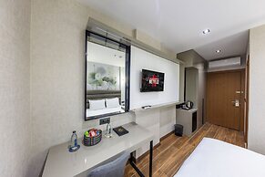 Dem Premium Hotel - Round Trip Airport Service - Istanbul Internationa