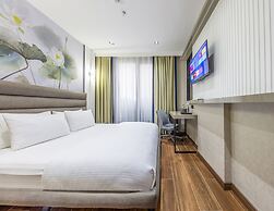 Dem Premium Hotel - Round Trip Airport Service - Istanbul Internationa