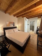 Malvezzi24 Boutique Rooms