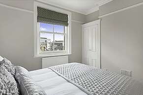 Beautiful Abode In Fulham Broadway