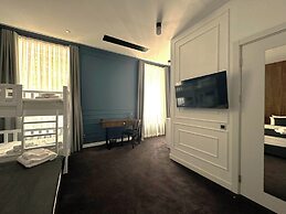 Twenties Hotel