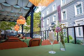 Twenties Hotel