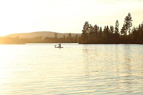 Cozy Stuga With Mountain & Northern Lights View