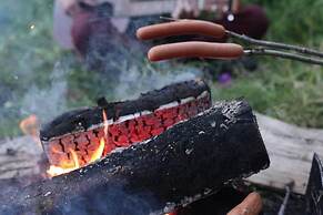 Cozy Swedish House With Fireplace & big Garden