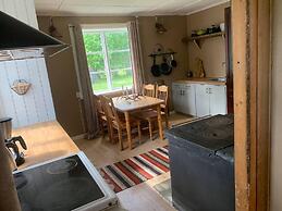 Cozy Swedish House With Fireplace & big Garden