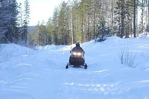 Cozy Swedish House With Fireplace & big Garden
